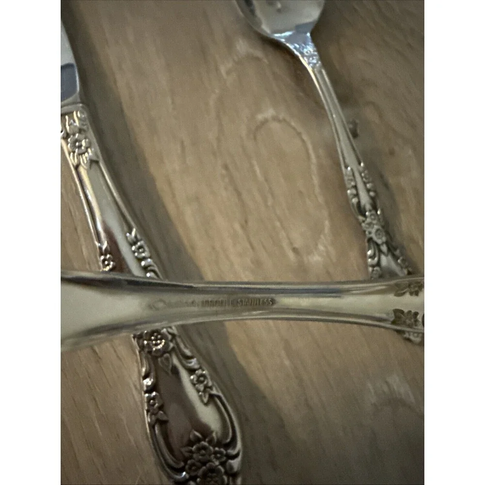 3 PCs Oneida GALVESTON Stainless Flatware 1 Oval Place Spoon 1 teaspoon‎ 1 Knife